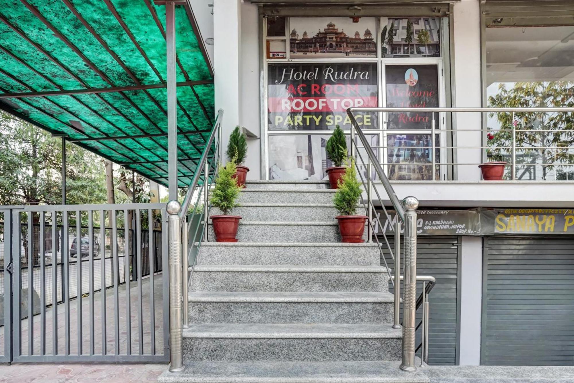 Hotel O Rudra Palace Džajpur Exteriér fotografie